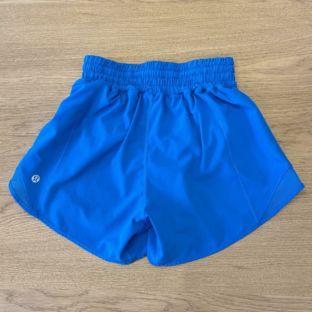 Lululemon Hotty Hot High Rise Shorts 4" In Poolside Size 2 - Picture 2 of 6